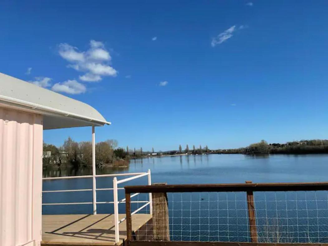 צ'יצ'סטר Lake View Lodge Pod מראה חיצוני תמונה